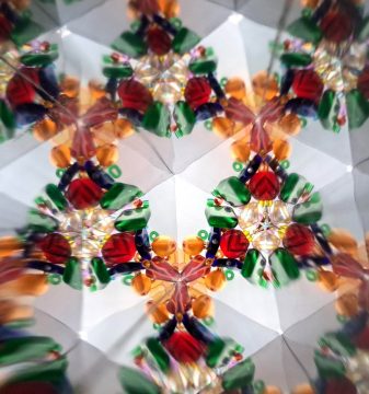 Kaleidoskop basteln und damit experimentieren